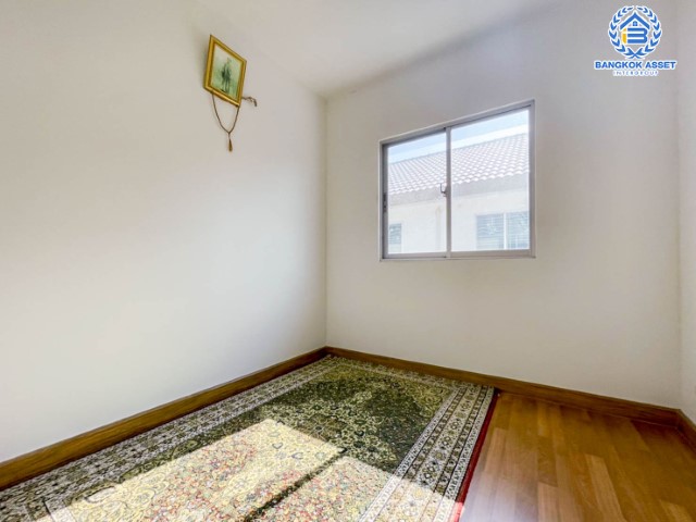 *****ทาวน์เฮ้าส์มือสองย่านปทุมธานี ม.พฤกษา แจ้งวัฒนะ-ราชพฤกษ์ หลังมุม! เนื้อที่ 21.1 ตร.ว. ฟังก์ชัน 3 ห้องนอน 2 ห้องน้ำ 1 ที่จอดรถ บนทำเลศักยภาพ ใกล้รถไฟฟ้าสายสีชมพู "สถานีห้าแยกปากเกร็ด" และทางด่วน "ศรีรัช (แจ้งวัฒนะ)" จองด่วน!